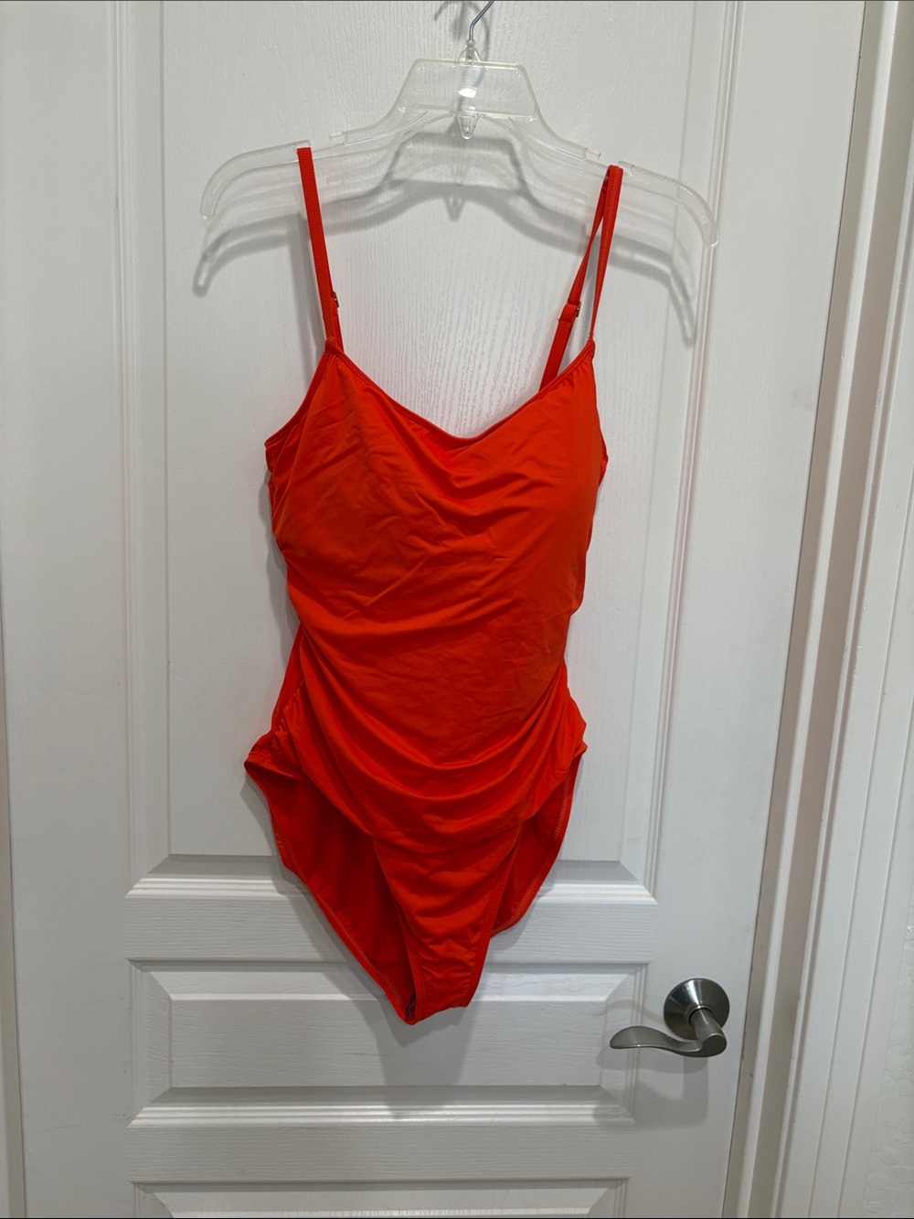 La Blanca Bright Red Ruched One-Piece Swimsuit sz 16 removable pads